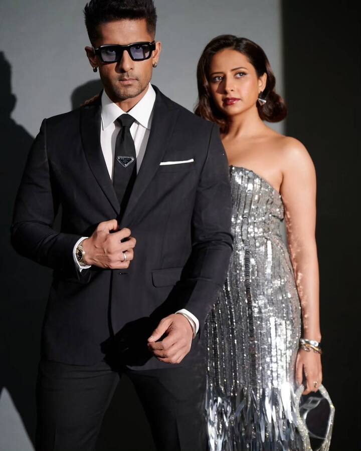 रवि और सरगुन का मुंबई के वर्ली में एक शानदार सी-फेसिंग अपार्टमेंट है. इसके अलावा चंडीगढ़ और पंजाब में भी उनकी प्रॉपर्टीज़ हैं.