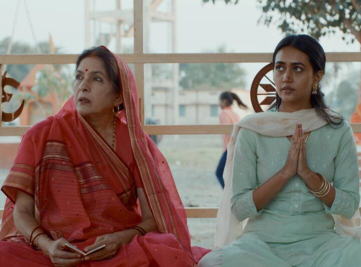 संविका ने सीरीज में मंजू देवी और बृज भूषण दुबे की बेटी रिंकी का किरदार निभाया है. सीरीज में रिंकी की सचिव जी संग लव स्टोरी देखने को मिली है.