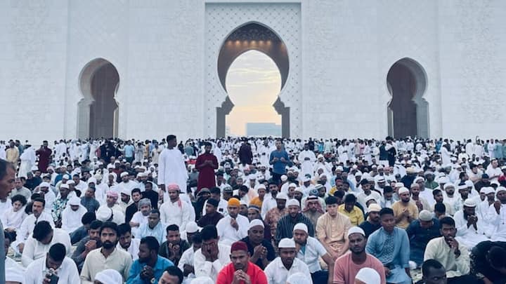 इस विश्लेषण से पता चलता है कि दुनिया में वैश्विक धार्मिक परिदृश्य तेजी से बदल रहा है और मुस्लिम आबादी किसी भी धर्म में तेजी से बढ़ रही है.