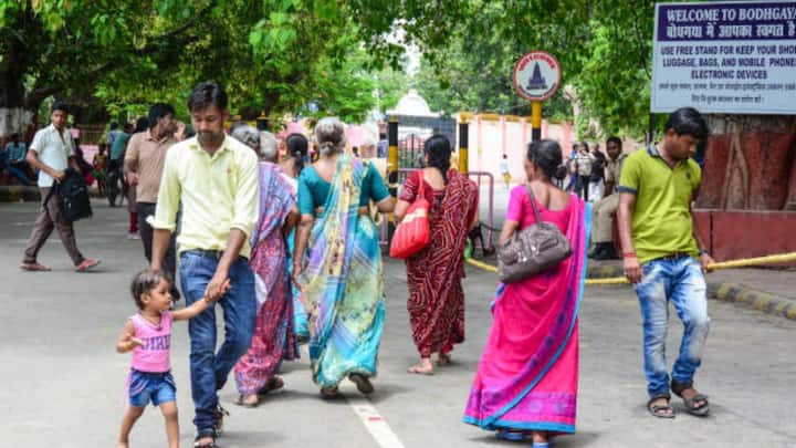 Not only the number of temples has increased in states like New Jersey, California, Texas, but Hindu traditions have started dissolving in the cultural stream of these states.