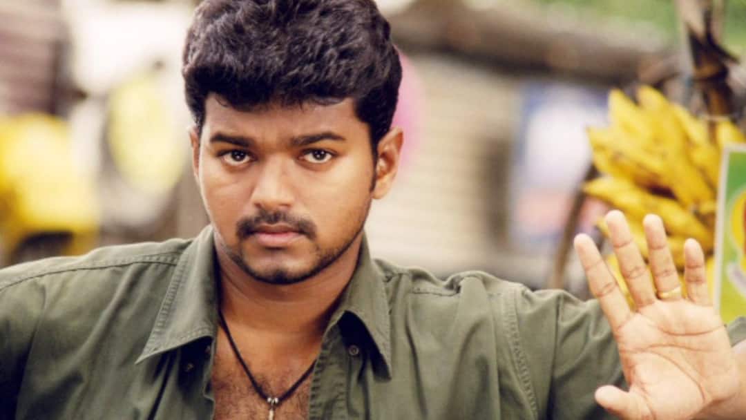 விஜய் பிறந்தநாளுக்கு ரீரிலீஸ் ஆகும் திருமலை...எந்தெந்த திரையரங்குகளில் தெரியுமா?