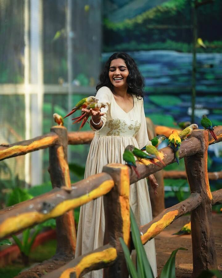 ஹாட்ஸ்டார் வெப்சீரிஸூக்காக எக்ஸிகியூட்டிவ் புரொடியூசர் ஷியாம் தீபாவை தொடர்பு கொண்டதுதான் அவர் வாழ்க்கையில் மிகப்பெரிய திருப்புமுனையாக அமைந்தது. இந்த கதாபாத்திரத்தை அவரோடு தொடர்புபடுத்திக் கொள்ள முடிந்ததால் எந்தவித தயக்கமும் இல்லாமல் உடனே ஒத்துக் கொண்டார்.