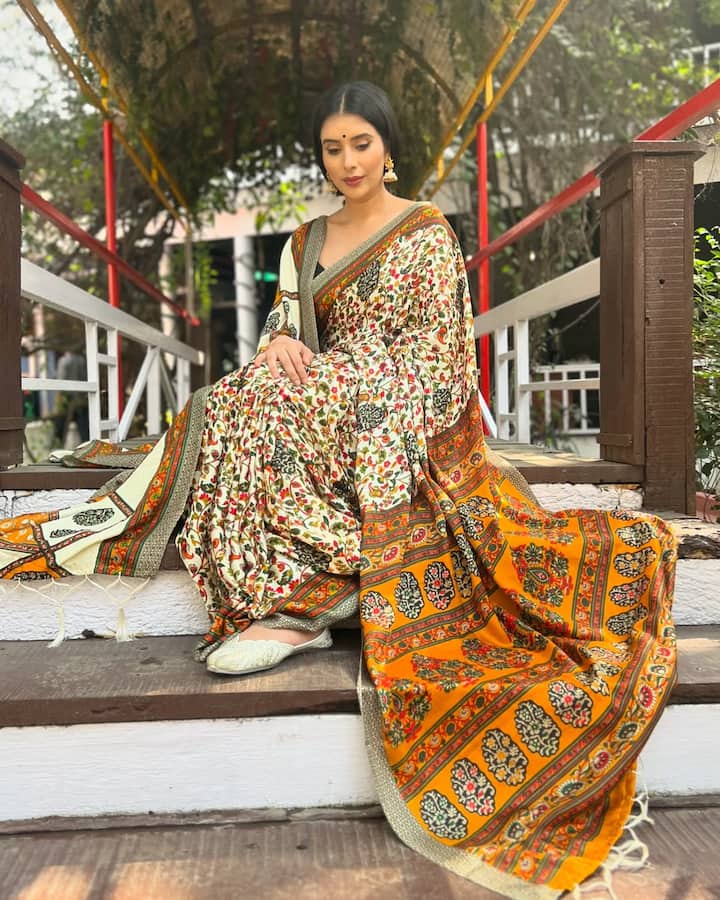 चारु असोपा इस दिनों एक बार फिर से अपने एक्स पति राजीव सेन संग विवादों को लेकर सुर्खियों में छाई हुई हैं.