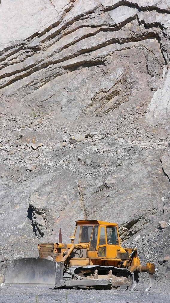 दुनिया में सबसे पहले कहां हुआ था बुलडोजर का इस्तेमाल