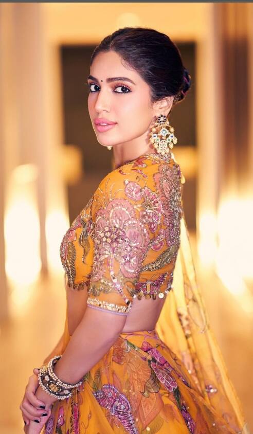 ભૂમિ પેડનેકરનો ટ્રેડિશનલ ચોલી લૂક થયો વાયરલ