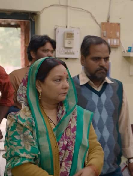 सुनीता राजवार ने क्रांति देवी का किरदार निभाया है, जो भूषण की पत्नी और मंजू देवी की प्रतिद्वंद्वी हैं. मंजू देवी सीज़न 4 में मंजू देवी से चुनाव में टक्कर लेती हुई नजर आएंगीं.