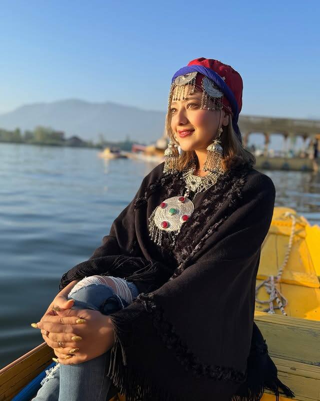 एक्टिंग में परफेक्शनिस्ट होने के साथ मदालसा की जबरदस्त फैन फॉलोविंग है, जिससे बिग बॉस के शो को इसका पूरा फायदा मिल सकता है.