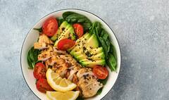 40 के बाद महिलाएं कर लें ये 6 काम, बुढ़ापा आस-पास नहीं भटकेगा