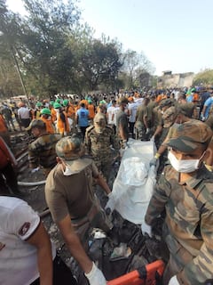 Plane Crash Photo: અમદાવાદ નજીક પ્લેન દુર્ઘટના બાદ ભારતીય સેનાએ સંભાળ્યો મોરચો, તસવીરો આવી સામે