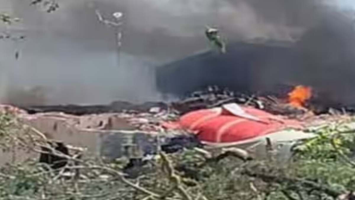 Ahmedabad Plane Crash: अहमदाबाद में एयर इंडिया का प्लेन क्रैश, कांग्रेस नेता अजय राय बोले-