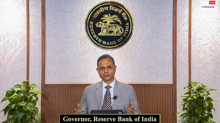 Reserve bank of india explained  guide abpp आपकी सबसे बड़ी समस्या महंगाई पर लगाम लगाने वाला RBI अपना मुनाफा सरकार को क्यों सौंप देता है?