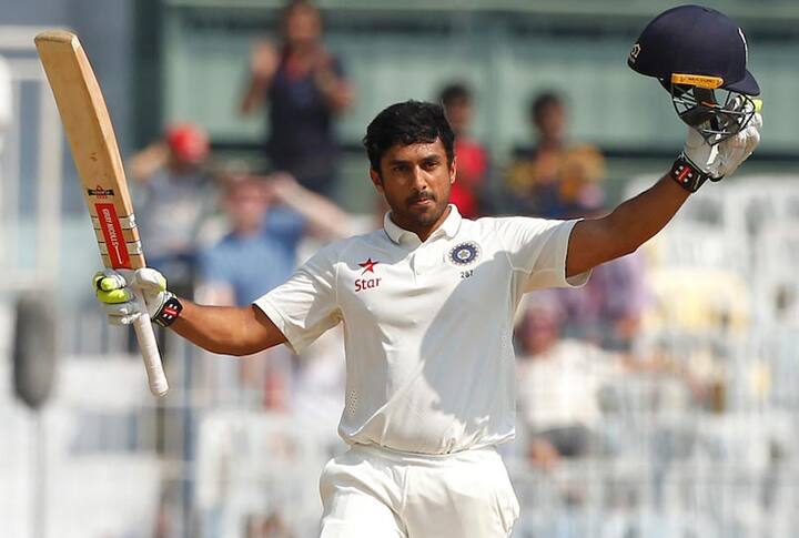 करुण नायर लगभग सात साल बाद भारतीय टेस्ट टीम में वापसी कर रहे हैं. नायर ने हाल ही में इंग्लैंड लायंस के खिलाफ दोहरा शतक जड़ा था. इसके बाद ऐसा लग रहा है कि उन्हें प्लेइंग 11 में जगह मिल सकती है. नायर ने टेस्ट क्रिकेट में इंग्लैंड के ही खिलाफ तिहरा शतक भी लगाया है.