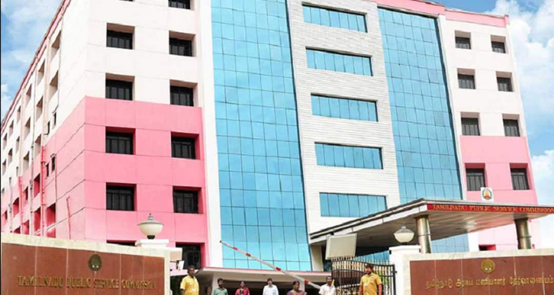 டிஎன்பிஎஸ்சி தேர்வர்களே.. அரசுப் பணியில் சேர கடைசி வாய்ப்பு; மிஸ் பண்ணிடாதீங்க! இன்னும் சில நாள்தான்!