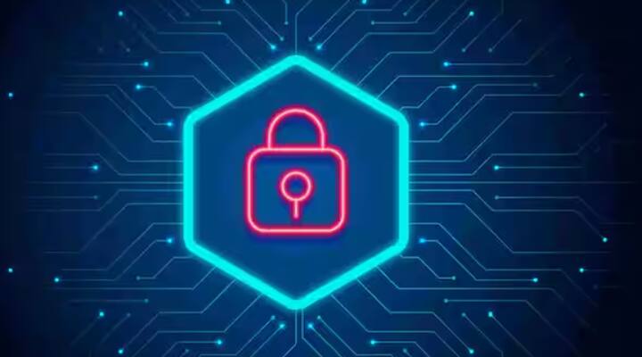 ਪ੍ਰਯਾਗਰਾਜ ਦੇ ਕਰਨਲਗੰਜ ਵਿੱਚ ਰਹਿਣ ਵਾਲੇ ਅਰੁਣ ਕੁਮਾਰ ਦੇ ਖਾਤੇ ਵਿੱਚੋਂ ਦੋ ਕਿਸ਼ਤਾਂ ਵਿੱਚ ਲਗਭਗ 2.5 ਲੱਖ ਰੁਪਏ ਕੱਟੇ ਗਏ। ਉਸ ਨੂੰ ਨਾ ਤਾਂ ਕੋਈ OTP ਆਇਆ ਅਤੇ ਨਾ ਹੀ ਕੋਈ ਅਲਰਟ। ਉਸਨੂੰ ਇਹ ਜਾਣਕਾਰੀ ਉਦੋਂ ਹੀ ਮਿਲੀ ਜਦੋਂ ਉਸਨੇ ਆਪਣੀ ਪਾਸਬੁੱਕ ਅਪਡੇਟ ਕੀਤੀ।