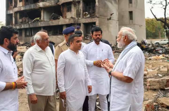 ਵਿਸ਼ਵਾਸ ਨੇ ਪ੍ਰਧਾਨ ਮੰਤਰੀ ਮੋਦੀ ਨੂੰ ਸਾਰਾ ਹਾਲ ਦੱਸਿਆ। ਉਨ੍ਹਾਂ ਨੇ ਪ੍ਰਧਾਨ ਮੰਤਰੀ ਨੂੰ ਕਿਹਾ,