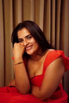 Kavya Kalyanram: కంటిచూపుతో చంపేస్తున్న కావ్య పాప... ఆ కళ్లు అంత అందంగా ఉన్నాయేంట్రా బాబూ