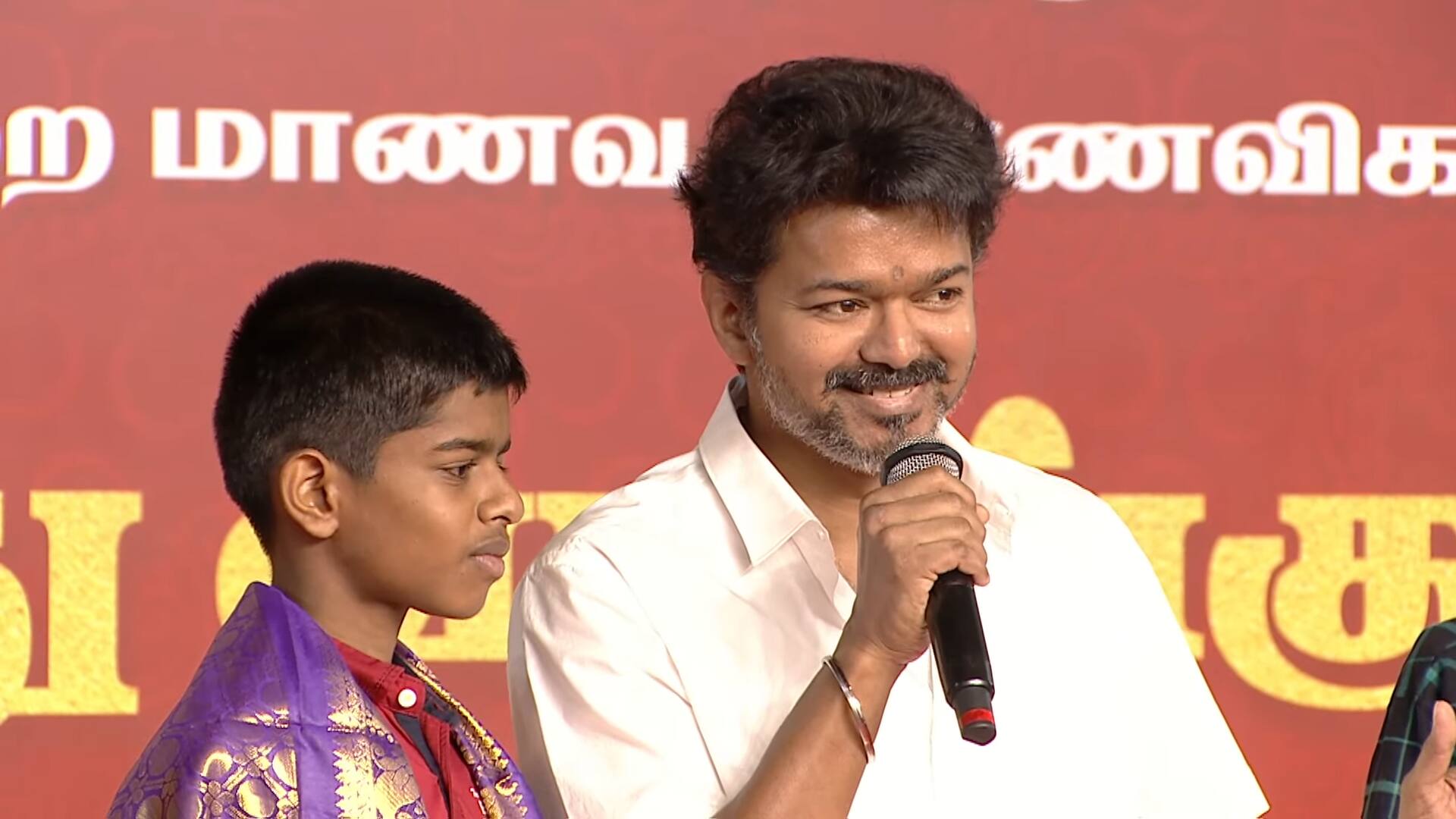 TVK Vijay: ”நான் இளைய காமராஜரா?.. 2026 பற்றி பேசாதீங்க!” கல்வி விருது விழாவில் விஜயின் எச்சரிக்கை