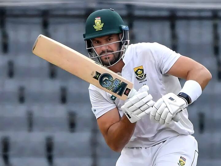 आयसीसी स्पर्धेच्या अंतिम सामन्यात शतक झळकावणारा तो पहिला दक्षिण आफ्रिकन फलंदाज आहे.