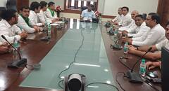 ग्रेटर नोएडा: किसान संघर्ष मोर्चा का आंदोलन तेज, लखनऊ पहुंचकर प्रमुख सचिव से की मुलाकात