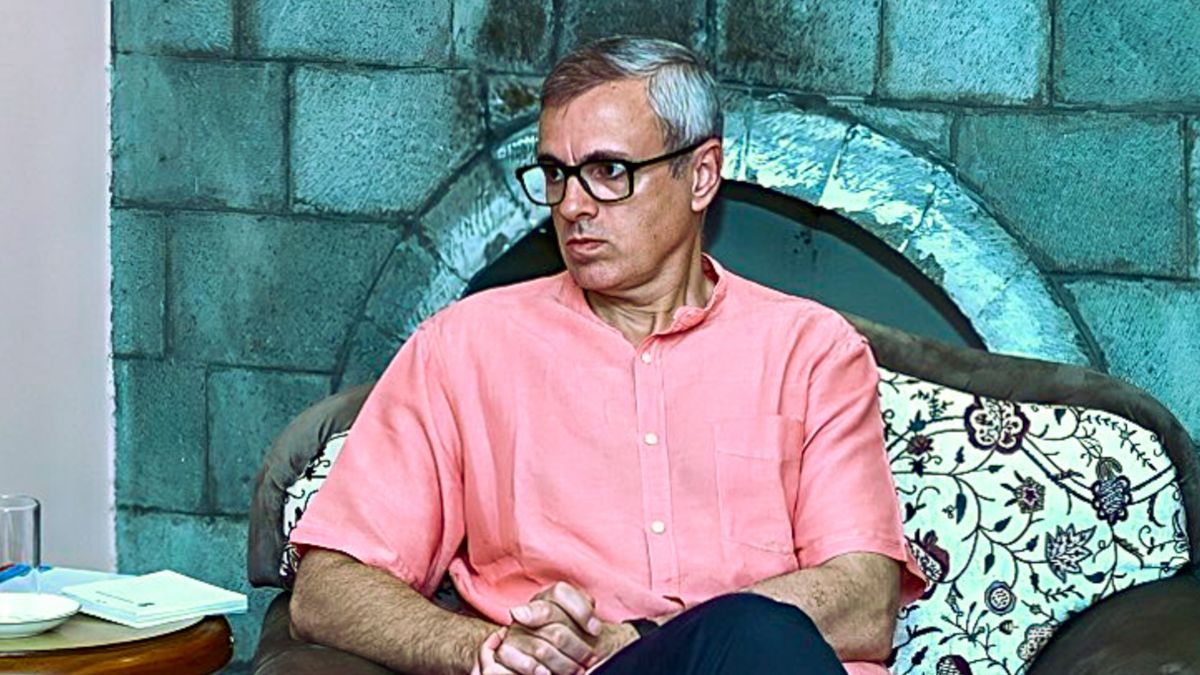 ईरान में फंसे कश्मीरी छात्रों की सुरक्षा को लेकर CM उमर अब्दुल्ला ने जताई चिंता, की यह अपील