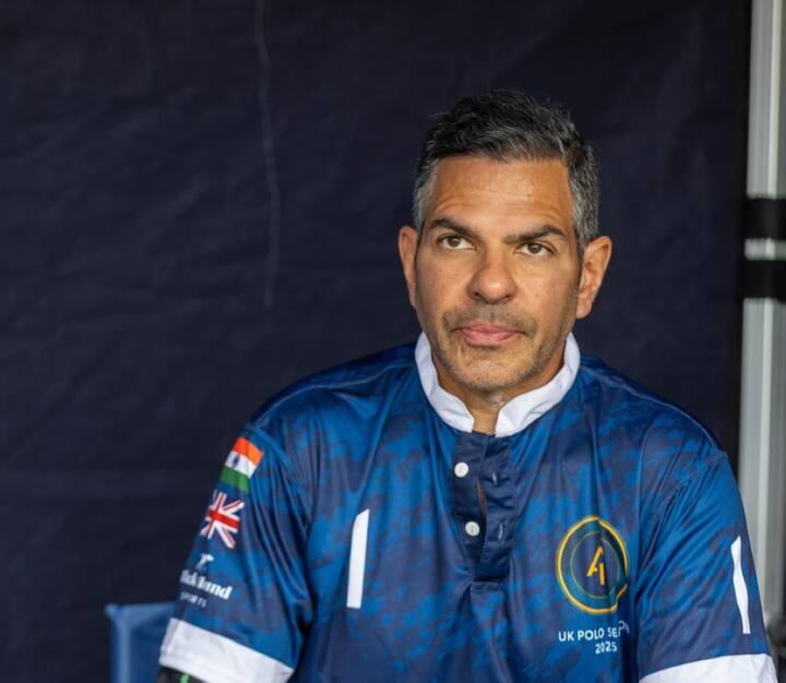 This incident has shocked everyone. Sanjay's death was absolutely unsecured, because he was living a healthy and active life and was happy with his family.