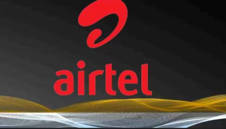 ਦੂਜੇ ਪਾਸੇ, ਏਅਰਟੈੱਲ ਦਾ 379 ਰੁਪਏ ਵਾਲਾ ਪਲਾਨ ਵੀ 30 ਦਿਨਾਂ ਦੀ ਵੈਧਤਾ ਦੇ ਨਾਲ ਆਉਂਦਾ ਹੈ। ਇਹ ਹਰ ਰੋਜ਼ 2GB ਡੇਟਾ ਦਿੰਦਾ ਹੈ, ਜਿਸਦਾ ਮਤਲਬ ਹੈ ਕਿ ਪੂਰੇ ਮਹੀਨੇ ਵਿੱਚ ਕੁੱਲ 60GB ਡੇਟਾ ਉਪਲਬਧ ਹੋ ਸਕਦਾ ਹੈ। ਇਸ ਪਲਾਨ ਵਿੱਚ ਅਸੀਮਤ ਕਾਲਿੰਗ ਅਤੇ ਰੋਜ਼ਾਨਾ 100 SMS ਵੀ ਸ਼ਾਮਲ ਹਨ। ਇਸ ਦੇ ਨਾਲ, ਇਹ ਏਅਰਟੈੱਲ ਐਕਸਸਟ੍ਰੀਮ ਐਪ ਤੱਕ ਪਹੁੰਚ ਵੀ ਦਿੰਦਾ ਹੈ ਜੋ ਫਿਲਮਾਂ ਅਤੇ ਟੀਵੀ ਸ਼ੋਅ ਦੇਖਣ ਵਾਲਿਆਂ ਲਈ ਲਾਭਦਾਇਕ ਸਾਬਤ ਹੁੰਦਾ ਹੈ।