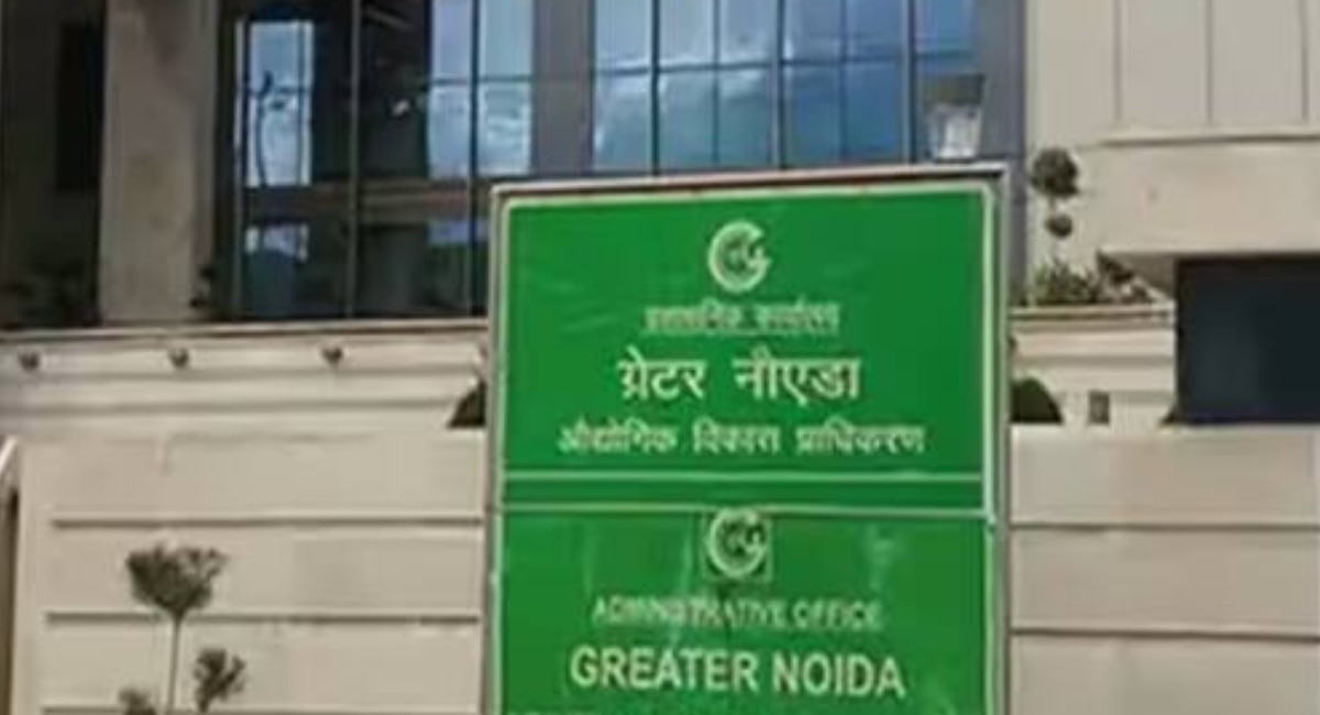 ग्रेटर नोएडा में जमीन पर अवैध कब्जे की अब खैर नहीं, 20 कॉलोनियों पर चलेगा बुल्डोजर