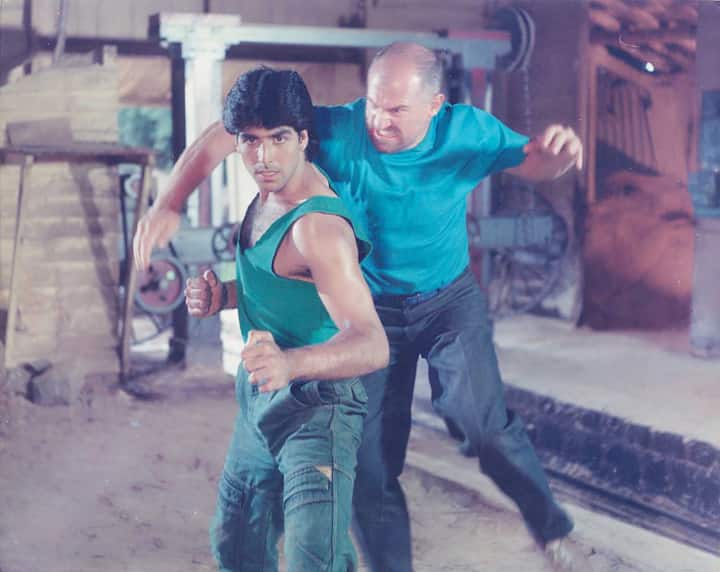 Akshay told that after release, Akshay became very emotional and could not stop his emotions.