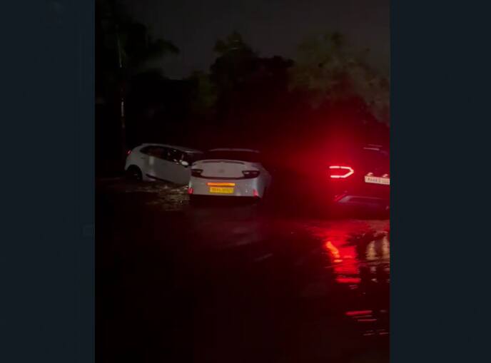 तोपर्यंत काळकुट्ट अंधार पडल्यानं तिथून जाणाऱ्या वाहन चालकांना परिस्थितीचा अंदाज येत नव्हता.