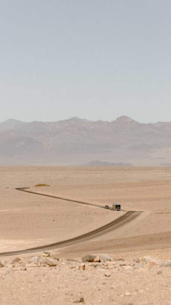 सूखे रेगिस्तान में 'जाल' क्यों बिछाता है चीन?