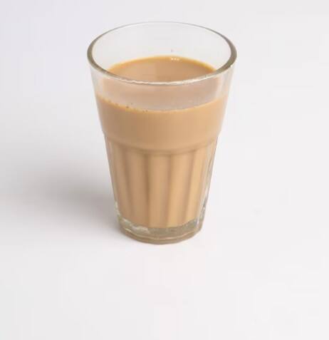 ਜੇ ਤੁਸੀਂ ਜ਼ਿਆਦਾ ਚਾਹ ਪੀਂਦੇ ਹੋ, ਖ਼ਾਸ ਕਰਕੇ ਖਾਲੀ ਪੇਟ, ਤਾਂ ਇਹ ਤੁਹਾਡੇ ਪੇਟ ਵਿਚ ਐਸਿਡੀਟੀ ਦਾ ਕਾਰਨ ਬਣ ਸਕਦੀ ਹੈ। ਇਸ ਨਾਲ ਹਾਜ਼ਮੇ ਦੀਆਂ ਸਮੱਸਿਆਵਾਂ ਹੋ ਸਕਦੀਆਂ ਹਨ, ਜਿਵੇਂ ਕਿ ਗੈਸ, ਅਜੀਰਨ ਜਾਂ ਪੇਟ ਦਰਦ।