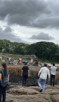 Indrayani River Bridge Collapse : इंद्रायणी नदीवरील मावळमधील कुंडमळा येथील जुना पूल कोसळला, 20 ते 25 पर्यटक वाहून गेल्याची भीती, 2 जणांचा मृत्यू