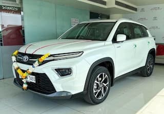 Toyota ਲੈ ਕੇ ਆਈ ਸ਼ਾਨਦਾਰ ਆਫਰ, ਸਿਰਫ਼ 99 ਰੁਪਏ ਦੀ EMI 'ਤੇ ਖ਼ਰੀਦ ਸਕਦੇ ਹੋ ਕਾਰ ! 30 ਜੂਨ ਤੱਕ ਹੀ ਹੈ ਸਕੀਮ