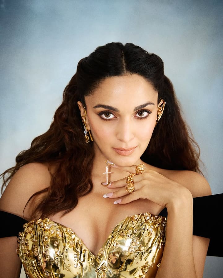 Kiara Advani is not working in any project due to pregnancy. But he was seen being a part of Met Gala. During this, he shared pictures while flaunting my baby bump.