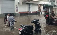 Heavy Rains: વરસાદના લેટેસ્ટ આંકડાઃ છેલ્લા 2 કલાકમાં 87 તાલુકામાં મેઘરાજાની ધમાકેદાર બેટિંગ