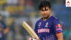 અદ્ભુત! વૈભવ સૂર્યવંશીનો ઇંગ્લેન્ડમાં ધમાકો: 14 વર્ષની ઉંમરે 24 બેટ્સમેનોને પાછળ છોડી મેળવી મોટી સિદ્ધિ