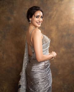 Pragya Jaiswal: చీర కట్టులో ప్రగ్యా జైస్వాల్ - ట్రెడిషనల్ లుక్‌తోనే మనసు దోచేశారుగా..