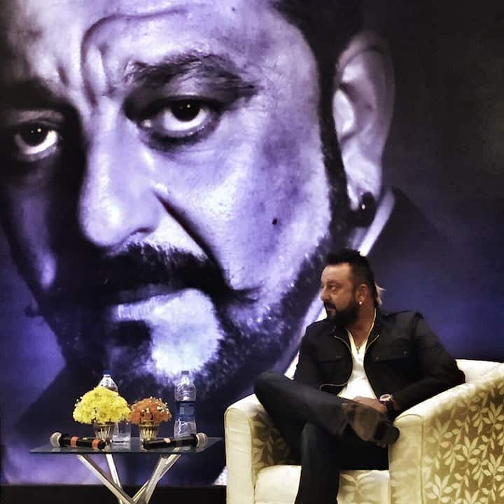 Villain (1993): This Cult film by Subhash Ghai made Sanju Baba the real 'bad boy' of Bollywood. Ballu Prasad's iconic dialogue 'Not a hero, a villain Hoon Main' and his prison broke and everyone was surprised to see the swag running away. In this role, Sanjay Dutt showed how his Raw could be perfectly fit in the role of Villain.