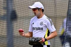 Gautam Gambhir News : आई ICU मध्ये, पण देश प्रथम! गौतम गंभीर लवकरच पकडणार लंडनचं विमान, 'या' दिवशी टीम इंडियात होणार सामील