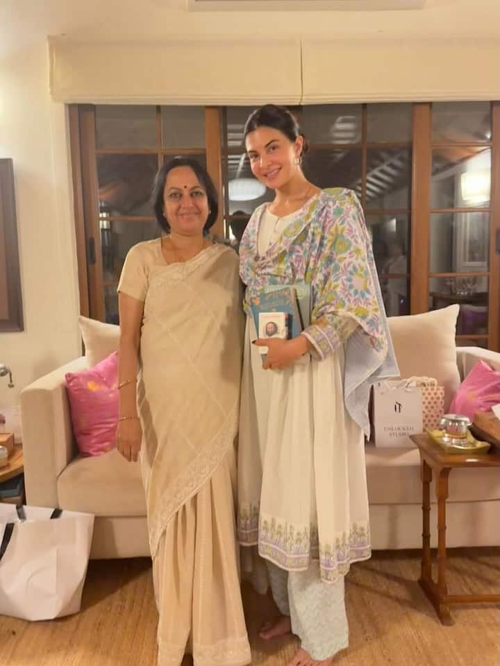 Prior to Jacqueline, stars like Hina Khan and Vikrant Massey have also gone to this ashram.