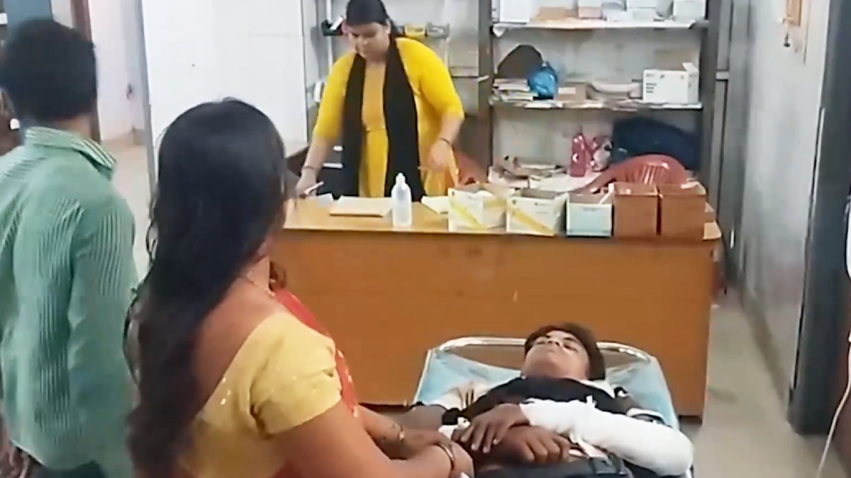 Bihar Road Accident: बिहार में पिकअप का टायर फटा, भीषण सड़क हादसे में 5 लोगों की मौत, कई घायल