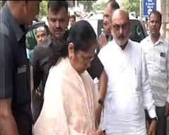 વિજયભાઈ રૂપાણીના પરિવારને સોંપાયો પાર્થિવ દેહ,અશ્રુભીની આંખે અંજિલબેન પહોંચ્યાં હતા સિવિલ