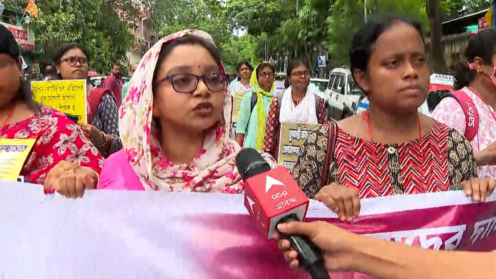 SSC Scam: গরমে অনশন মঞ্চে একাধিক শিক্ষক অসুস্থ, চাকরিহারাদের একাংশর বিধানসভা অভিযানের ডাক, শিক্ষামন্ত্রীকে দেওয়া হবে চিঠি