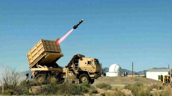 Air Defence System: दुनिया में बढ़ते परमाणु खतरे के बीच एक सवाल बार-बार लोगों के मन में उठता है क्या वाकई कोई देश incoming परमाणु मिसाइल को रोक सकता है?