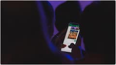 Tips to Break Phone Addiction : ఫోన్​ ఎక్కువగా వాడేస్తున్నారా? ఈ టిప్స్​తో తగ్గించుకోండిలా