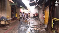 'টাকা দিচ্ছেন না ভিক্ষা দিচ্ছেন ?' মুখ্যমন্ত্রী ঘটনাস্থল ছাড়তেই ক্ষোভ প্রকাশ খিদিরপুরের একাংশ ব্যবসায়ীর; উঠছে ষড়যন্ত্রের অভিযোগও