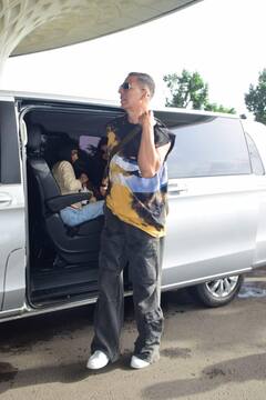 'हाउसफुल 5' की सक्सेस के बीच फैमिली संग वेकेशन के लिए रवाना हुए अक्षय कुमार, खिलाड़ी कुमार की बेटी नितारा ने लूट ली लाइमलाइट