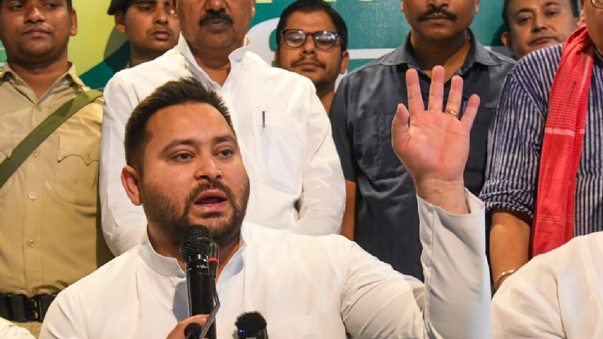 Bihar Politics: तेजस्वी यादव का NDA पर ‘रिश्तों’ से वार! बड़े अधिकारी भी कटघरे में, क्या पलट पाएंगे चुनावी पासा?