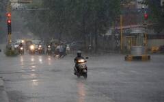 Rajkot Rain: રાજકોટમાં ભારે પવન સાથે ધોધમાર વરસાદ, અનેક વિસ્તારોમાં પાણી ભરાયા