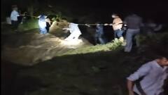 આજે રાજ્યમાં ત્રણ જિલ્લામાં રેડ એલર્ટ, અમરેલીની ધાતરવડી નદીમાં ફસાયેલા 5 લોકોનું રેસ્ક્યૂ